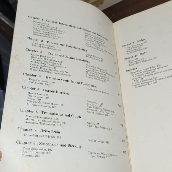 1971 Chiltons Datsun 1961 - 1972 Repair and Tune up Guide Manual - Picture 3 of 8